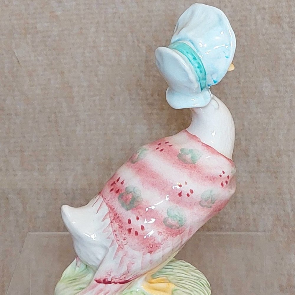 Beatrix Potter "Jemima Puddle Duck" Gold Stamp Home/Office Collectible Figurine - Picture 4 of 12